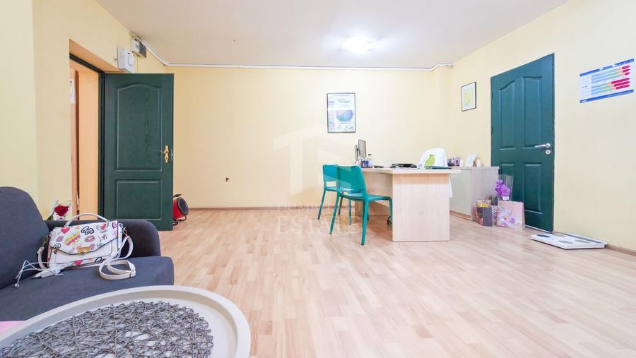 Spațiu comercial, de 61 mp, în Mărgeanului