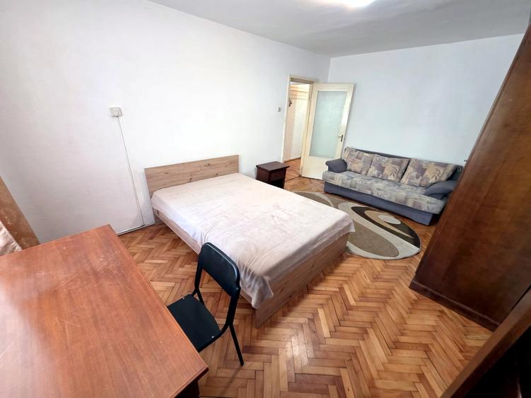 3 camere, decomandate, mobilat, in Gheorgheni, pe strada Aurel Suciu - 3
