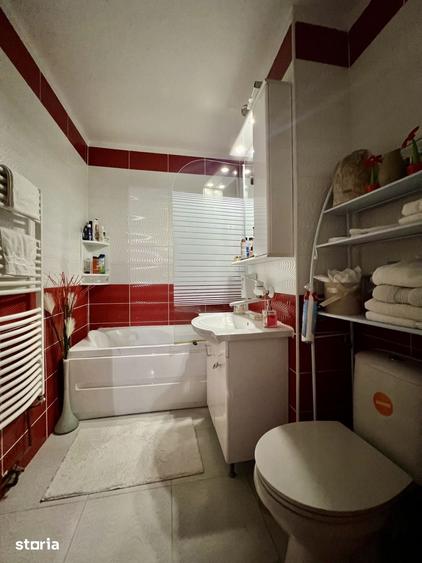 Apartament cu 4 camere decomandat în Giroc