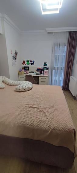 Apartament cu 4 camere decomandat, mobilat în Drumul Taberei
