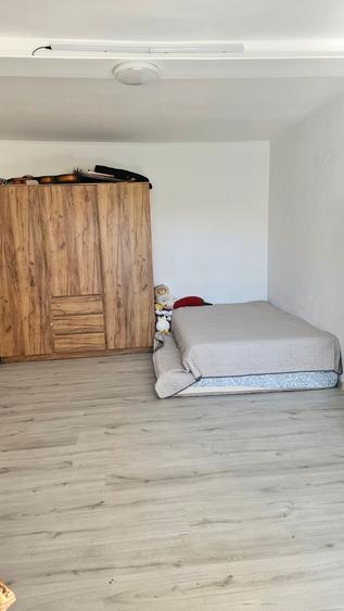 Apartament cu 4 camere decomandat în Dristor