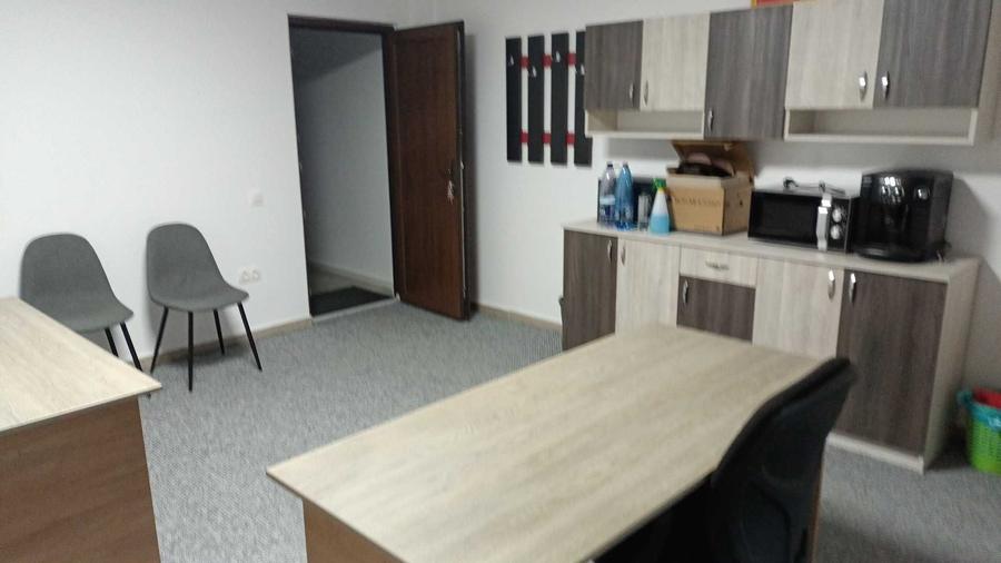 Spațiu comercial, de 23 mp, în Central