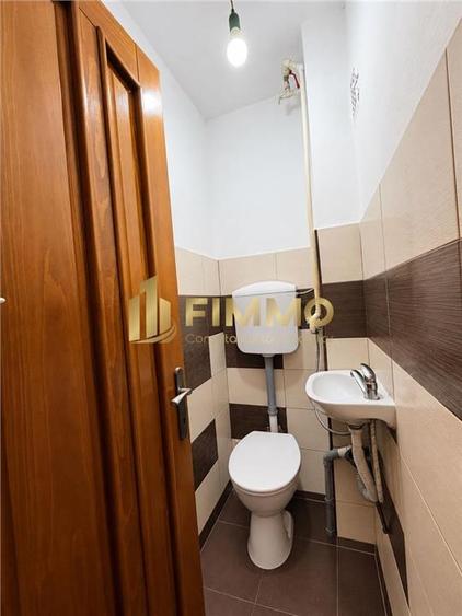 Apartament cu 4 camere decomandat în Central