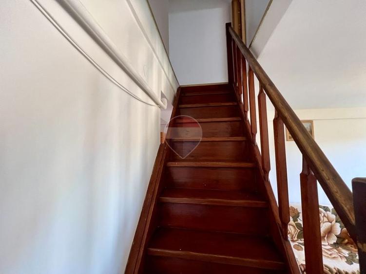 Apartament cu 3 camere decomandat, mobilat în Trei Stejari