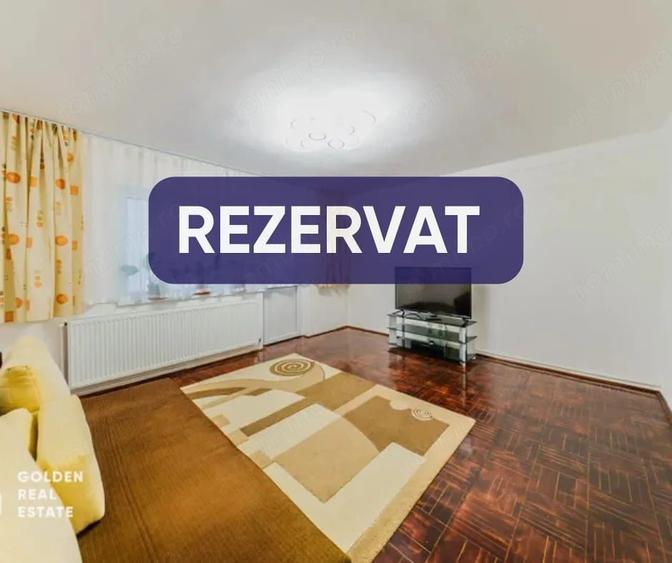 Apartament cu 5 camere decomandat în Micălaca