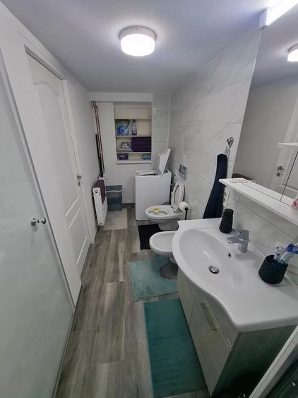 Casă cu 5 camere cu Teren 1600 Mp în Aradul Nou