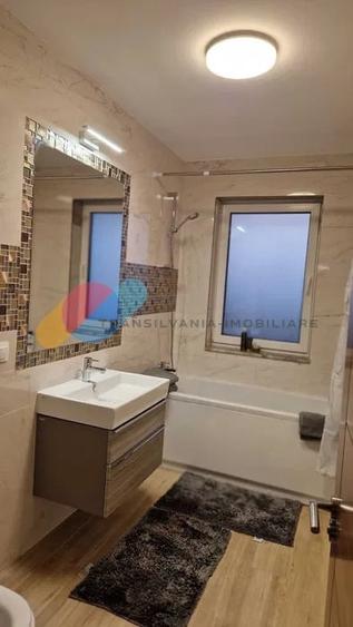 Apartament cu 2 camere semidecomandat în Sânnicoară