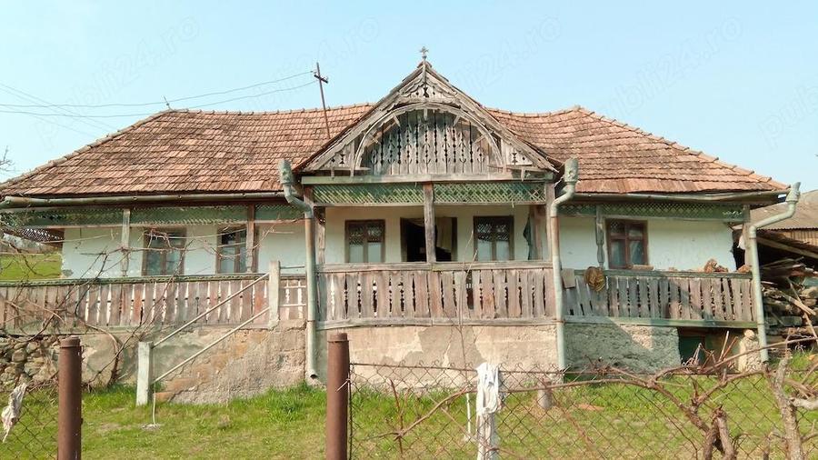 Casă cu 3 camere cu Teren 1400 Mp în Căcuciu