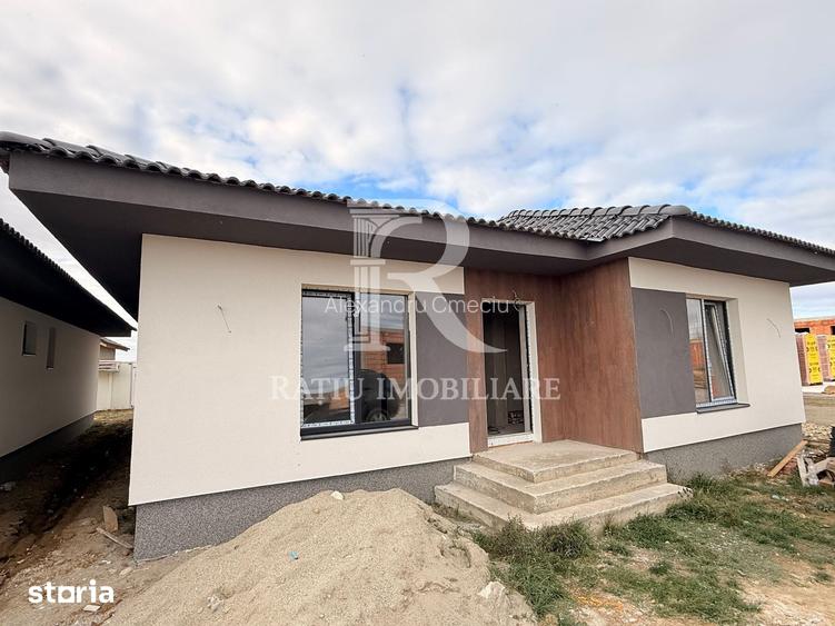 Casa moderna cu 3 dormitoare | Cihei | Aproape de Oradea