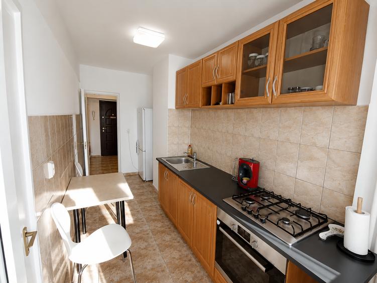 Apartament cu 2 camere decomandat în Titulescu