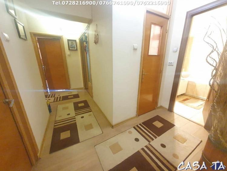 Apartament cu 3 camere decomandat în Ultracentral