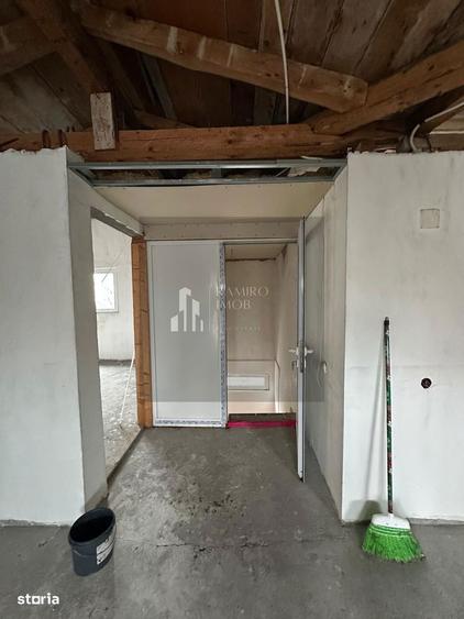 Casă cu 7 camere cu Teren 189 Mp în Progresul