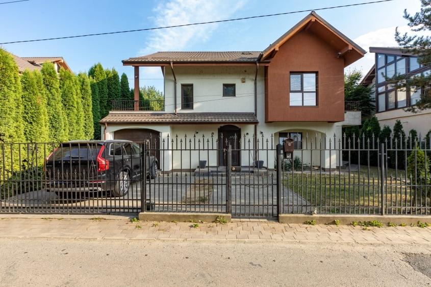 Casă individuală cu 5 camere cu Canalizare în Gherăiești