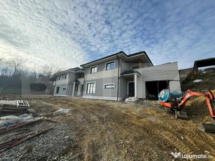 Casă cu 4 camere cu Teren 500 Mp în Bună Ziua
