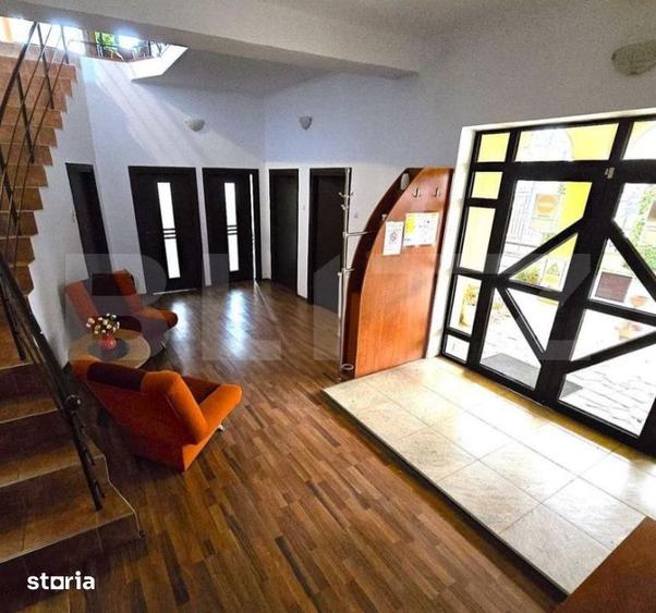 Spațiu comercial, de 808 mp, în Central