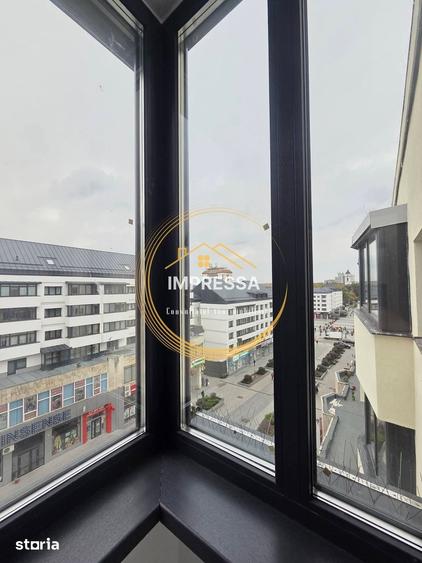 Apartament cu 3 camere decomandat în Central