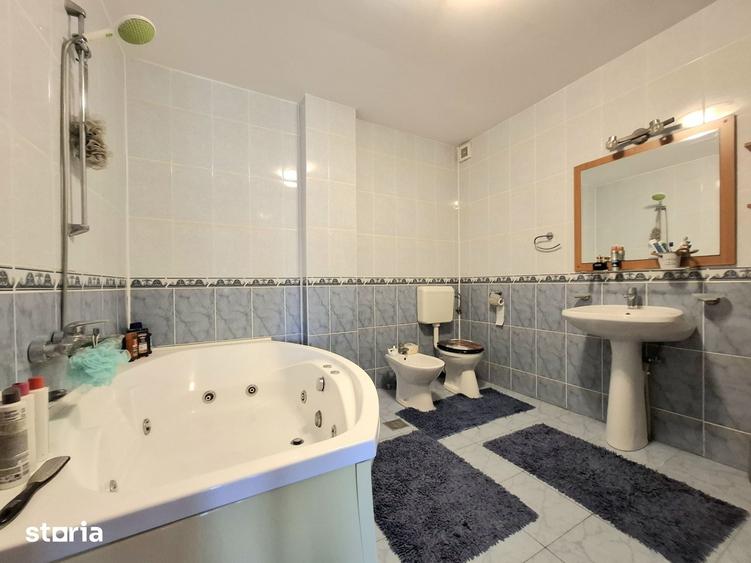 Apartament cu 4 camere în Titan