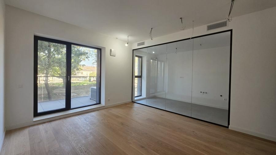 Apartament cu 2 camere decomandat, mobilat în Aviației