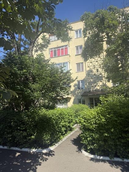 Apartament cu 2 camere semidecomandat în Exterior Vest