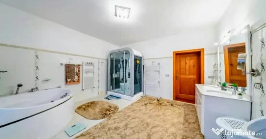 Casă cu 7 camere în Grădiște