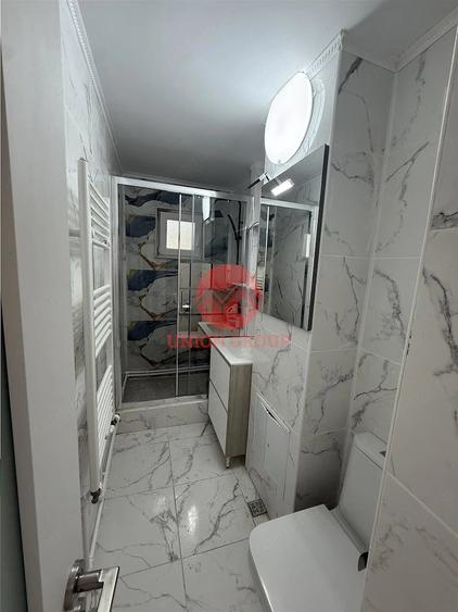 Apartament cu 3 camere semidecomandat în Tomis Nord