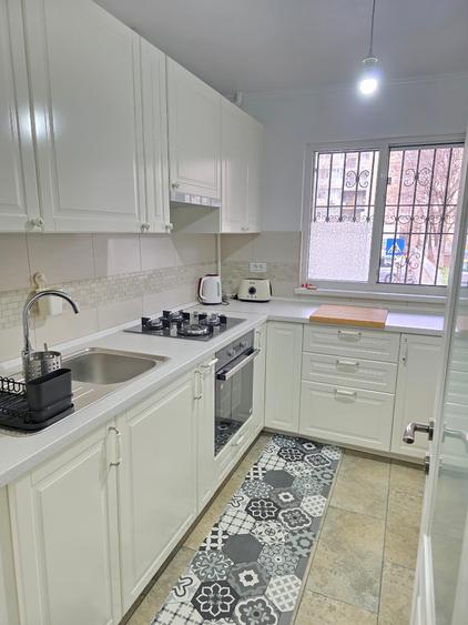 Apartament cu 4 camere semidecomandat în 13 Septembrie — fotografia 3