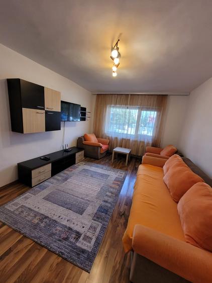 Apartament cu 2 camere decomandat în Sud