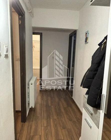 Apartament cu 2 camere decomandat, mobilat în Soarelui