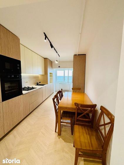 Apartament cu 3 camere în Faleza Nord
