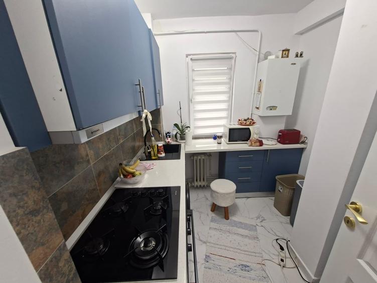 Apartament cu 2 camere decomandat în Mircea cel Bătrân