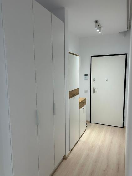 Apartament cu 3 camere decomandat, mobilat în Pantelimon
