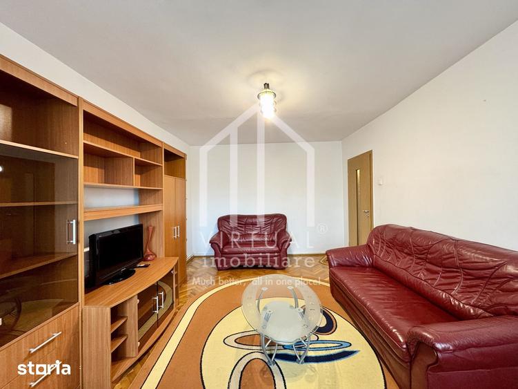 Apartament cu 4 camere decomandat, mobilat în Ștrand