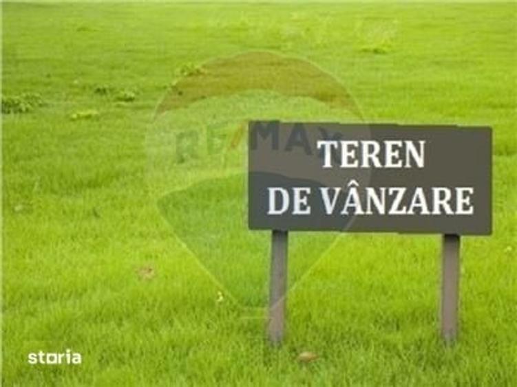 Teren de 1426 mp, în Livada