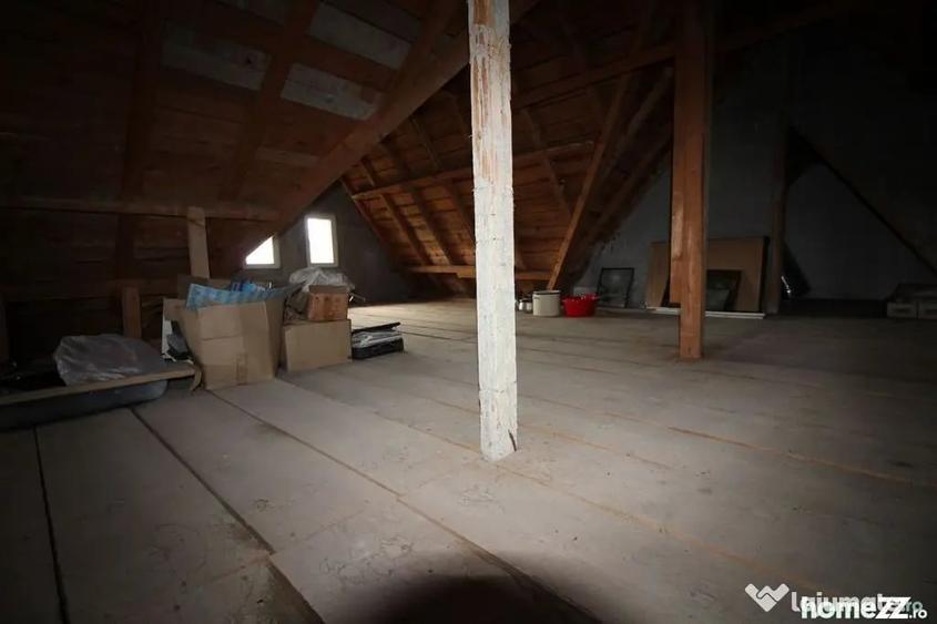 Casă cu 5 camere cu Teren 1000 Mp în Agigea