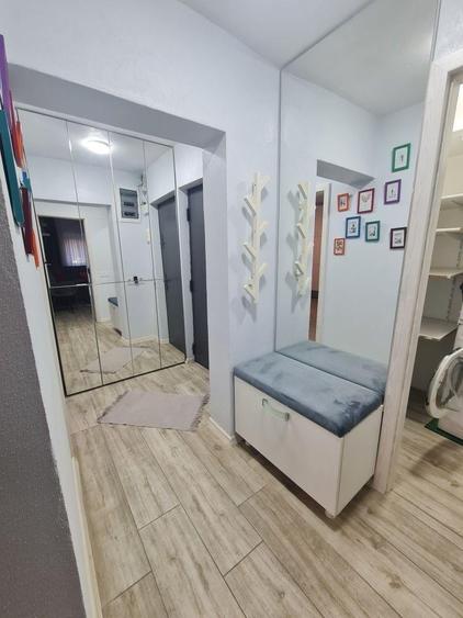 Apartament cu 2 camere decomandat, mobilat în 1 Mai