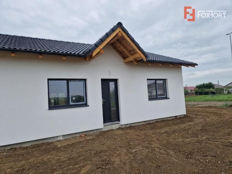 Duplex cu 3 camere cu Teren 307 Mp în Bucovăț (Remetea Mare)
