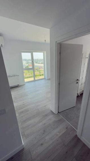 Apartament cu 3 camere decomandat în Exterior Vest
