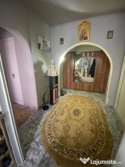 Apartament cu 2 camere decomandat, mobilat în Gării