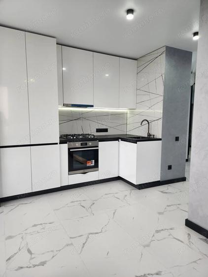 Apartament cu 2 camere decomandat în Decebal