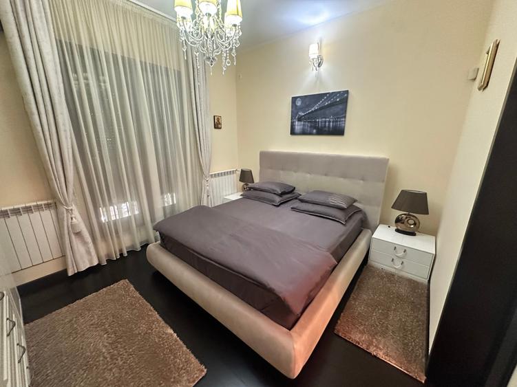 Apartament cu 4 camere semidecomandat în Primăverii