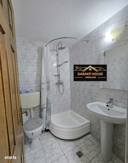 Garsonieră decomandată în Central