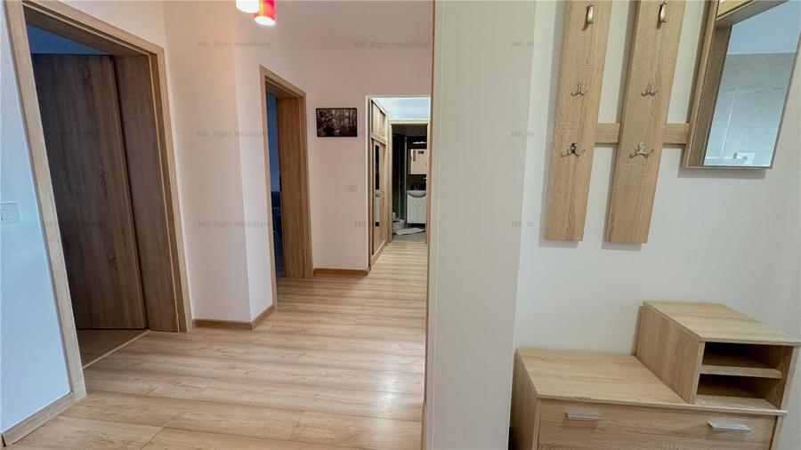 Apartament cu 3 camere decomandat, mobilat în Tractorul