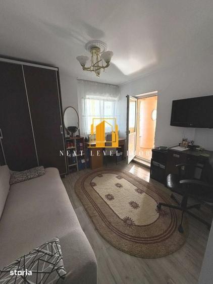 Apartament cu 3 camere decomandat în Găvana
