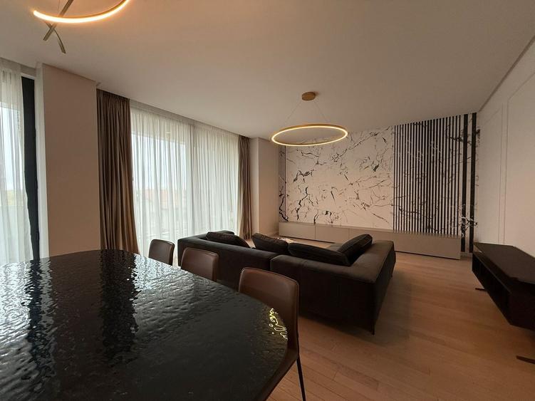 Apartament cu 4 camere, mobilat în Floreasca