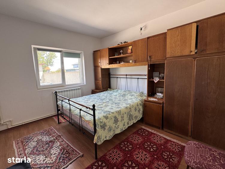 Casă cu 5 camere cu Teren 500 Mp în Agigea