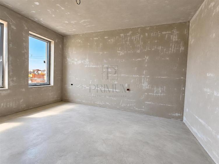 Duplex cu 3 camere cu Canalizare în Moșnița Nouă