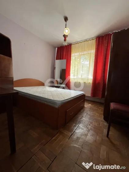 Apartament cu 3 camere decomandat în Central
