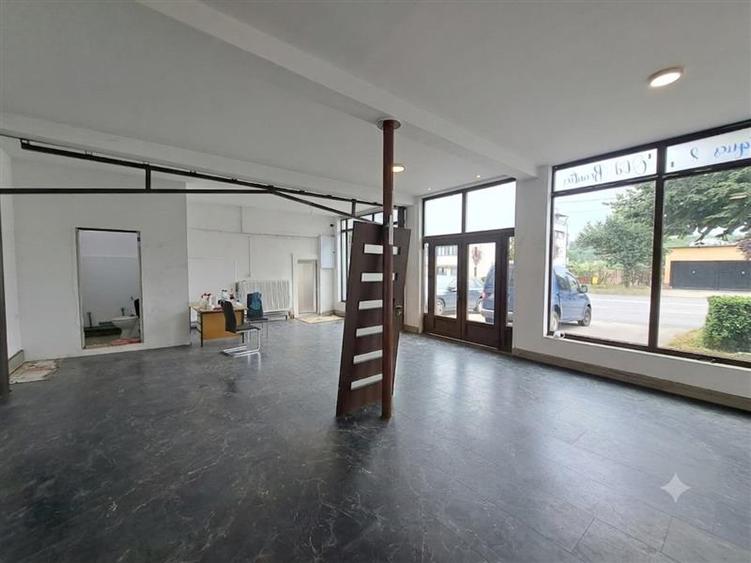 Spațiu comercial, de 70 mp, în Dâmbul Rotund