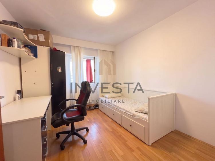 Apartament cu 3 camere semidecomandat, mobilat în Mărăști