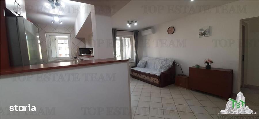 Apartament cu 3 camere semidecomandat, mobilat în Centrul Civic